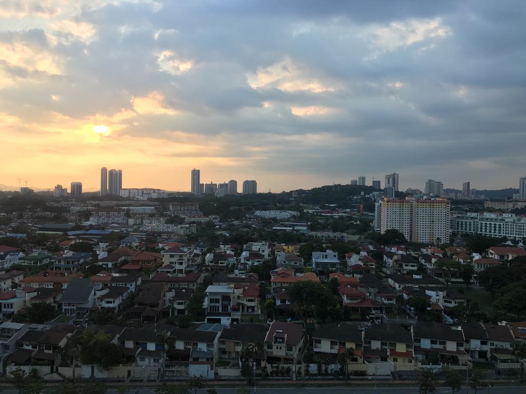 Petaling Jaya Atria Sofo Suite Exteriör bild